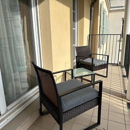 Ferienwohnung L'Escale Du Trianon Le Plessis-Robinson Exterior foto